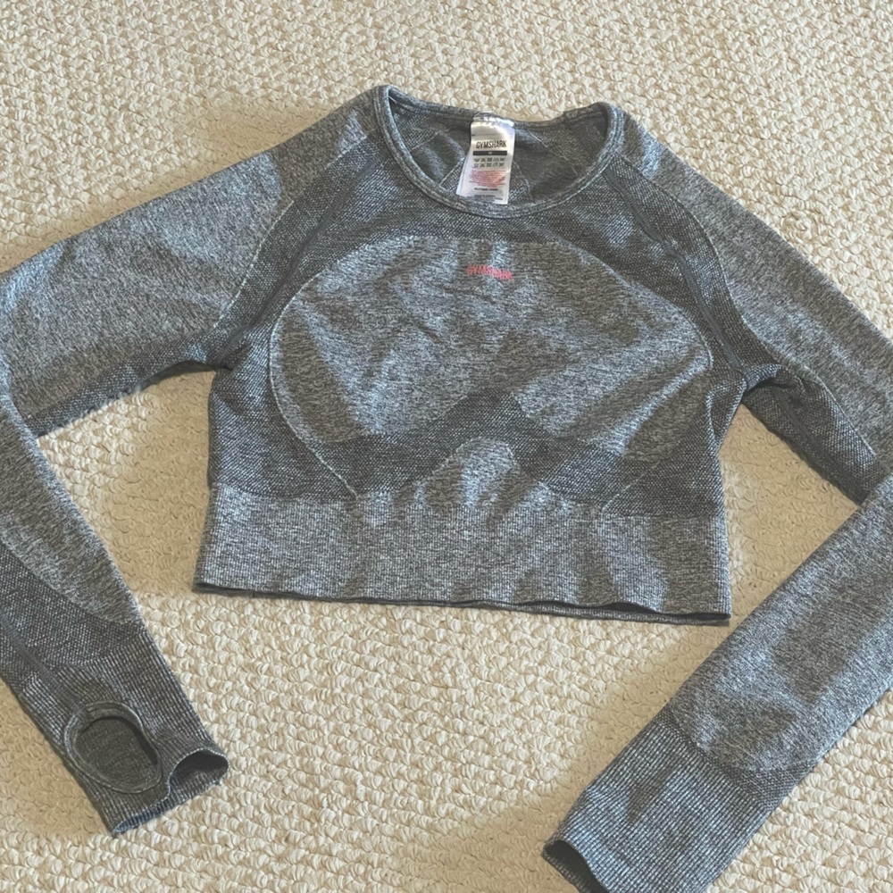 Gym Shark - Long Sleeve - Size M